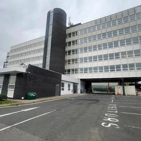 One Bedroom Apartment Serviced Apartment Smethwick Flat 320 Birmingham Exterior photo